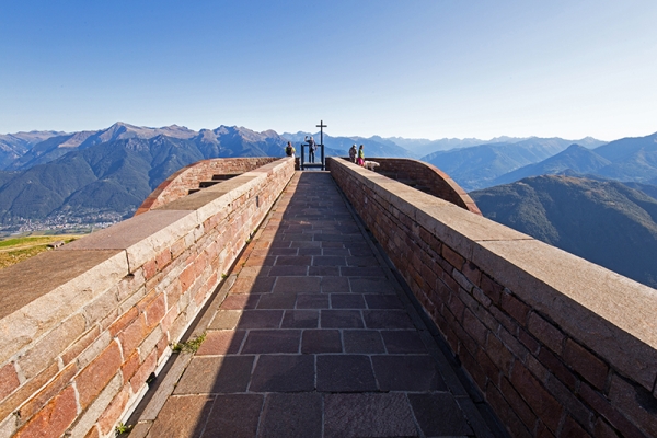 Ein Wandertag über dem Südtessin