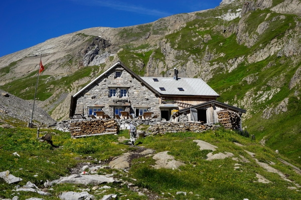 Au refuge du Wildhorn et par-delà l’Iffighorn