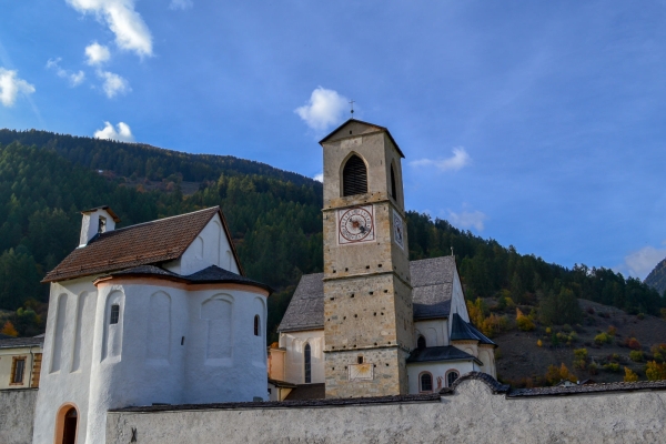 Flusswanderung entlang des Rom GR