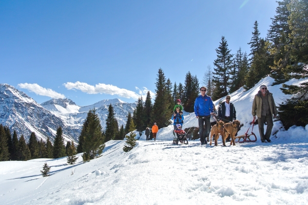 Un thé froid panoramique au-dessus d’Arosa