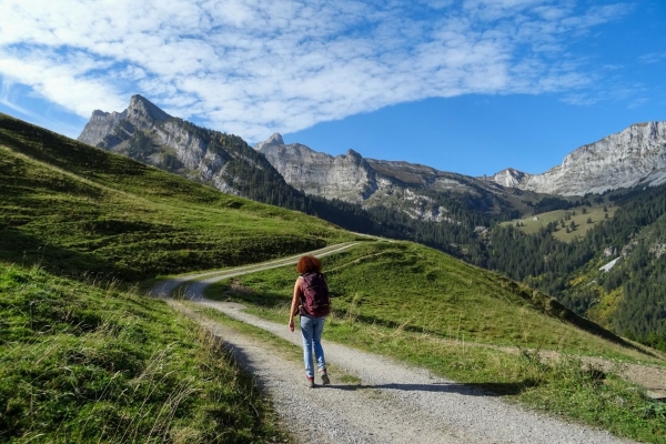 Vers les sources rouges du Parc naturel Diemtigtal