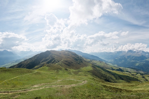 Panoramawandeurng am Piz Mundaunl