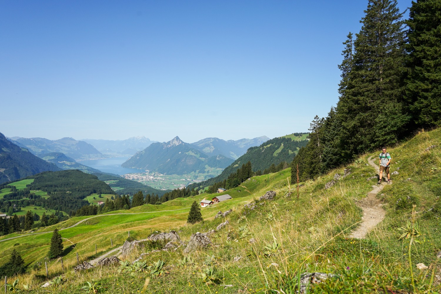 Vue de Sternenegg sur le lac des Quatre-Cantons, Brunnen et le Rigi. Photo: Reto Wissmann