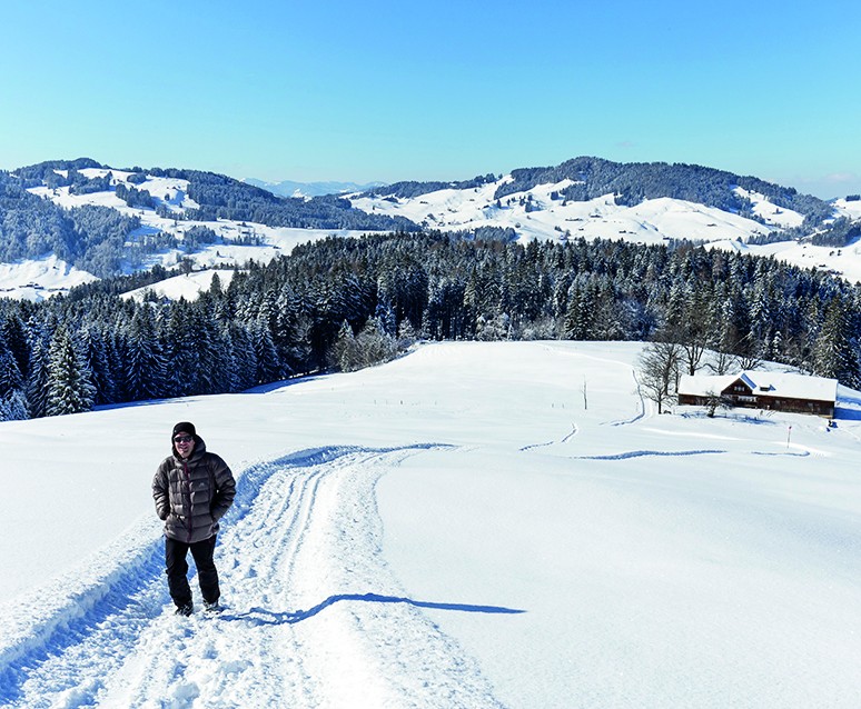 Uriges Appenzeller Bauernhaus im Oberhaumösli mit schönem Sonnenbänkli. Bilder: Daniel Fleuti 