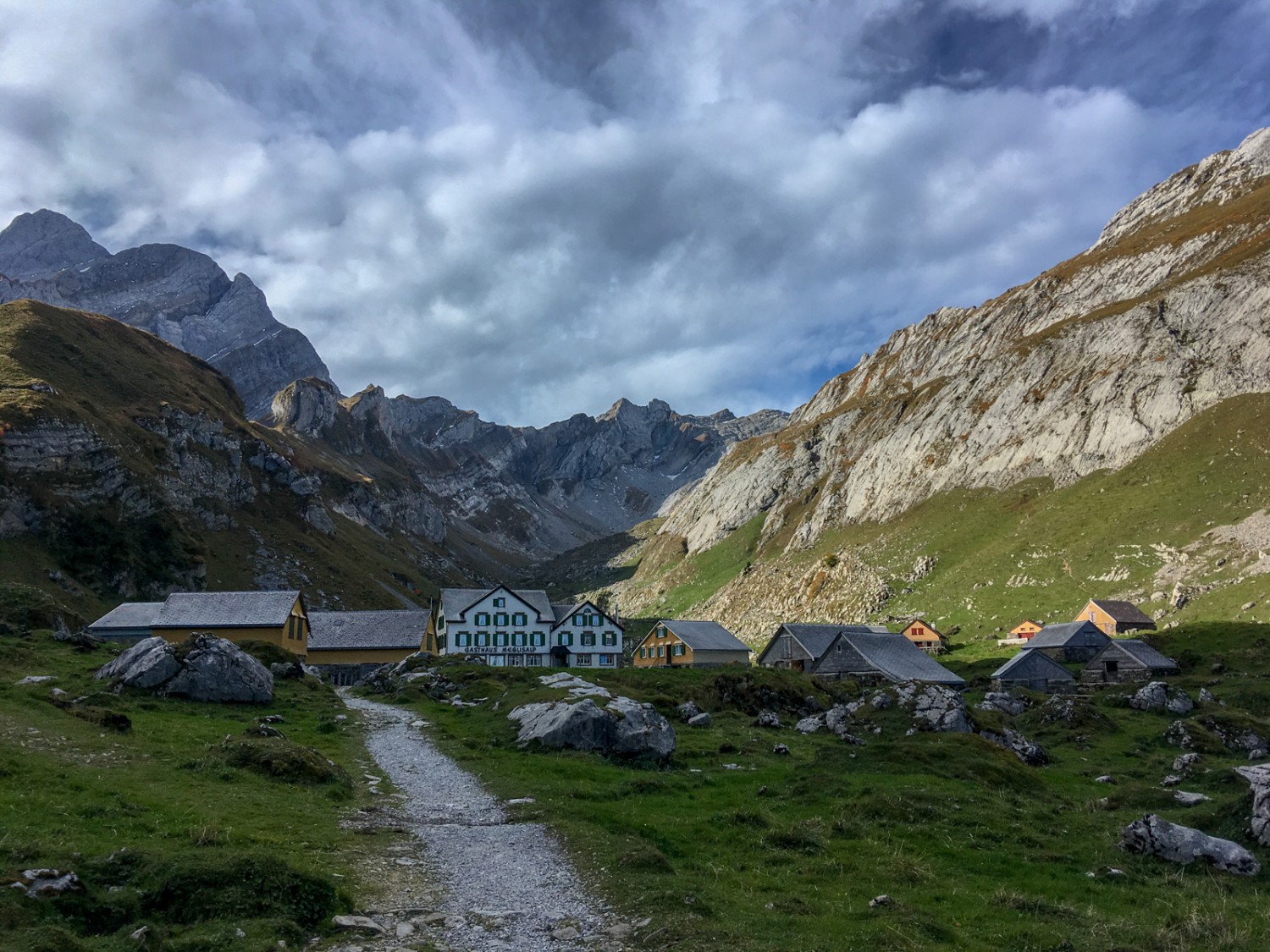 Meglisalp, avec son restaurant et ses différentes aires de pique-nique: l’endroit idéal pour se reposer avant d’attaquer le sommet. Photo: Claudia Peter