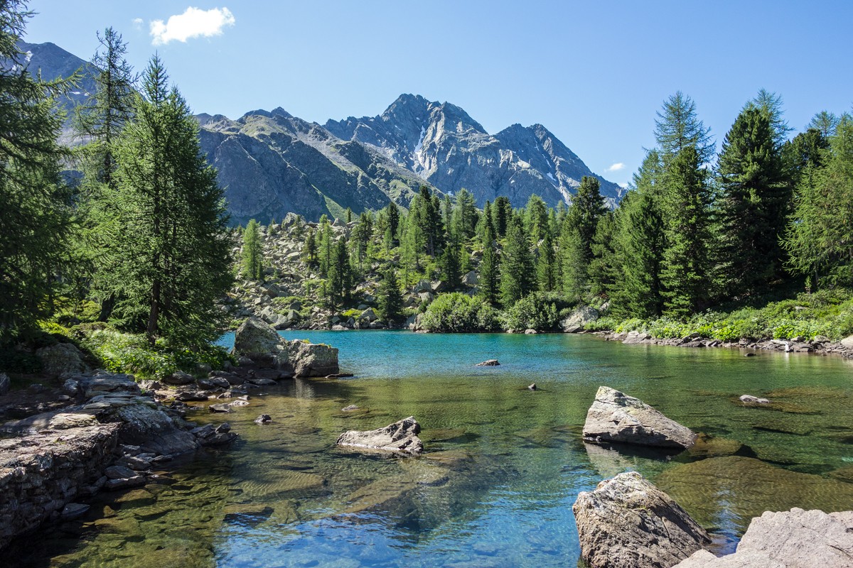 Lac de montagne idyllique au Val da Camp. Photo: Peter Kleiner