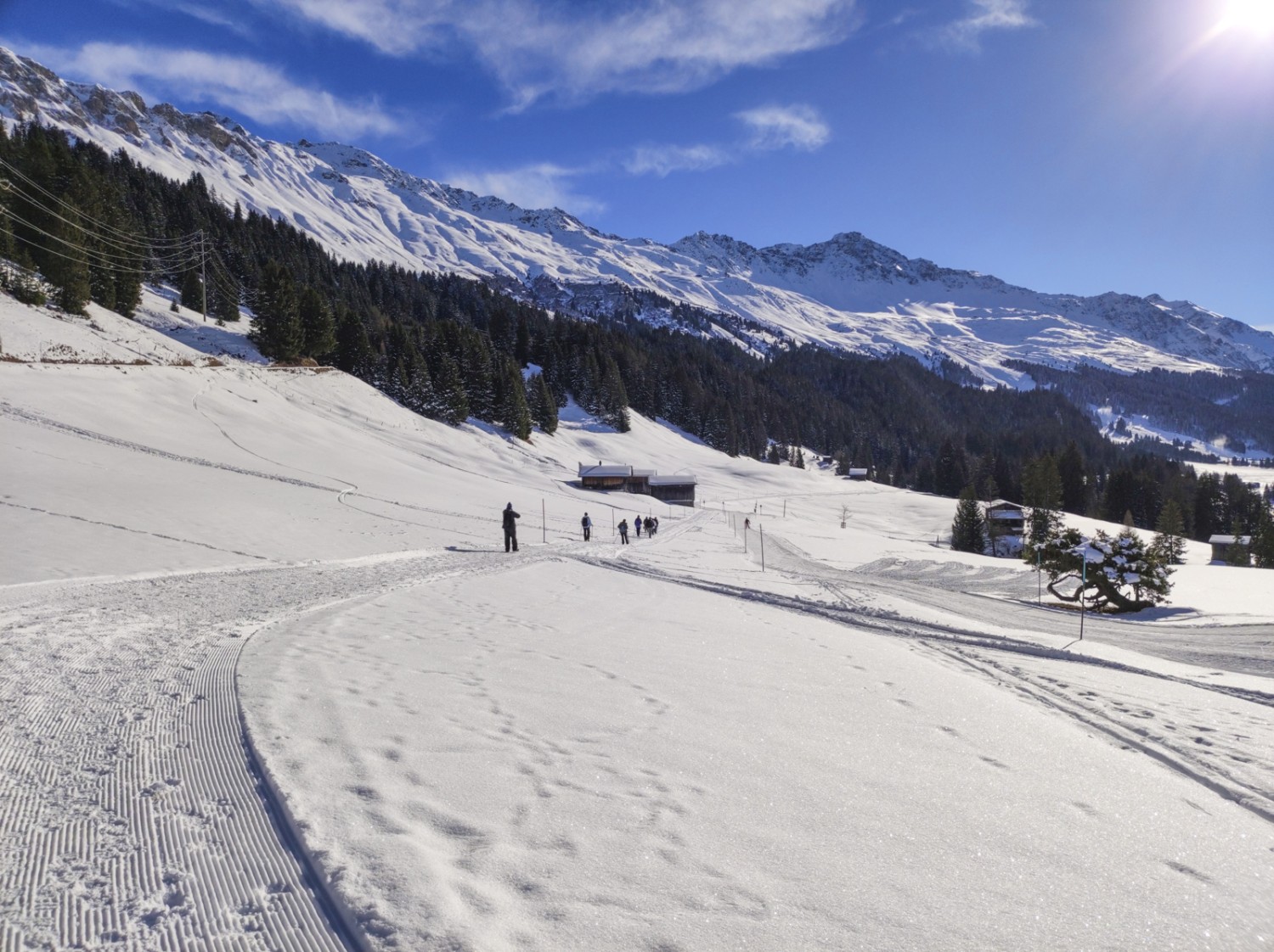 Ab Mittelberg geht es flach und gemütlich zurück nach Parpan. Bild: Michael Dubach