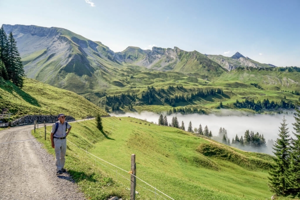 Belle vue, lieu sacré et site touristique