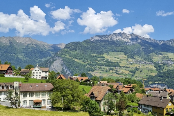 Aussichtsreiche Frühlingstour über dem Walensee