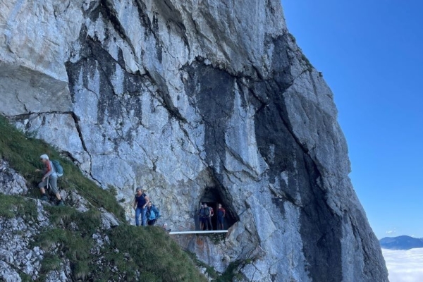 Unter dem Sigriswiler Rothorn durchs Schafloch