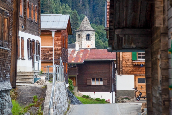 Rund um den Lag da Pigniu in der Surselva