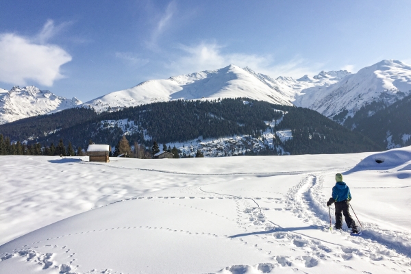 En raquettes près de Sedrun