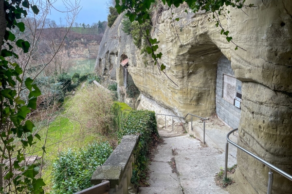 Durch den Viadukt von Fribourg wandern