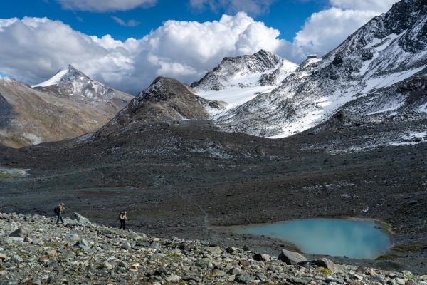 Im Gebirge hoch über Saas-Fee