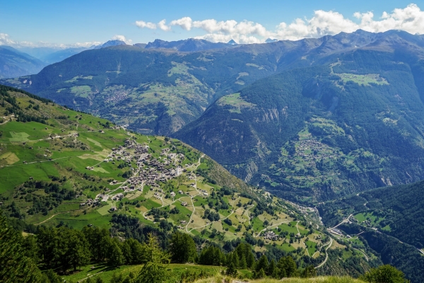 Höhenweg hoch über dem Mattertal