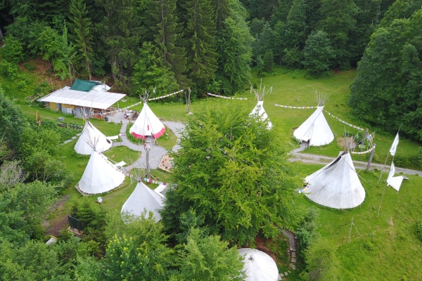 Besuch im Tipicamp Berner Oberland