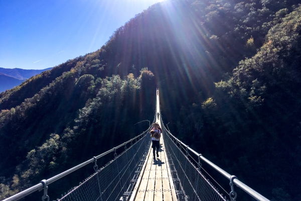 Drahtseilakt über der Sementinaschlucht