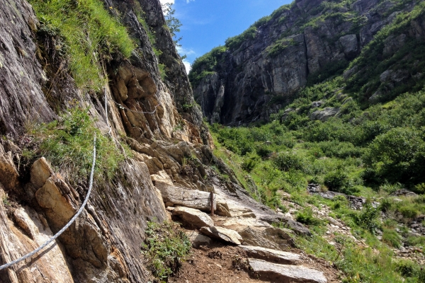 Fernab der Zivilisation in den Berner Alpen