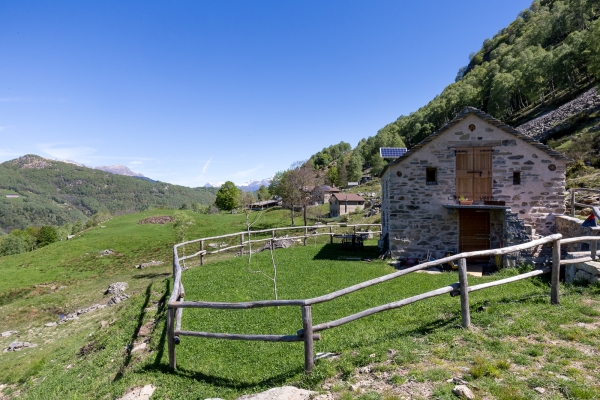 Im Tal des Vedeggio nach Tesserete