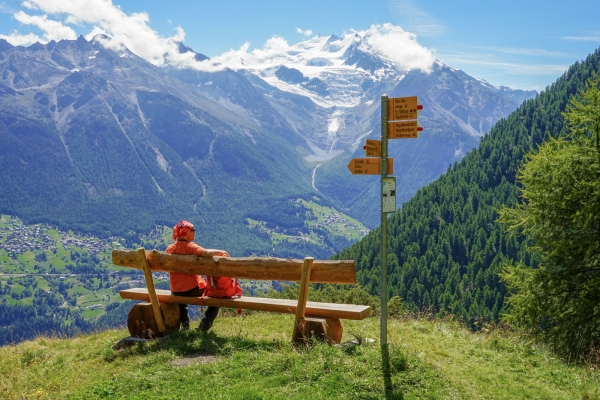 Höhenweg hoch über dem Mattertal