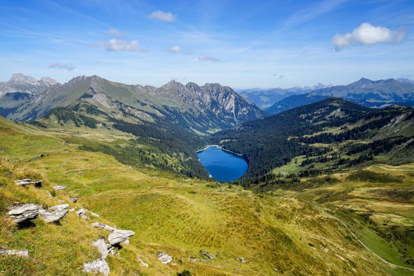 Circuit de randonnée original au col du Pillon