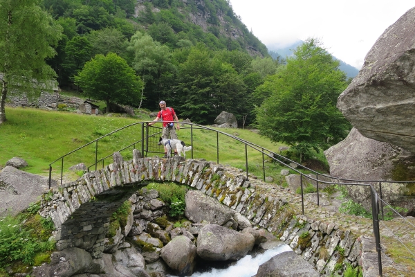 Urtümliche Tessiner Bergwelt