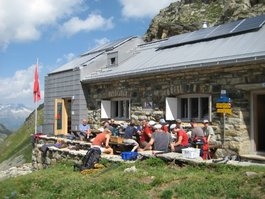 Phénomène de montagne – la cabane SAC de Medel