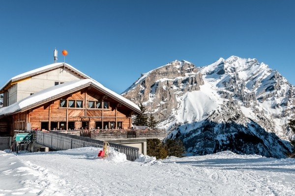 Im Schnee über den Gemmipass