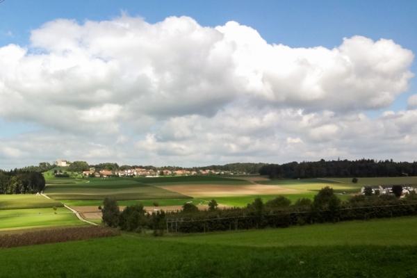 Von einem Schloss zum anderen