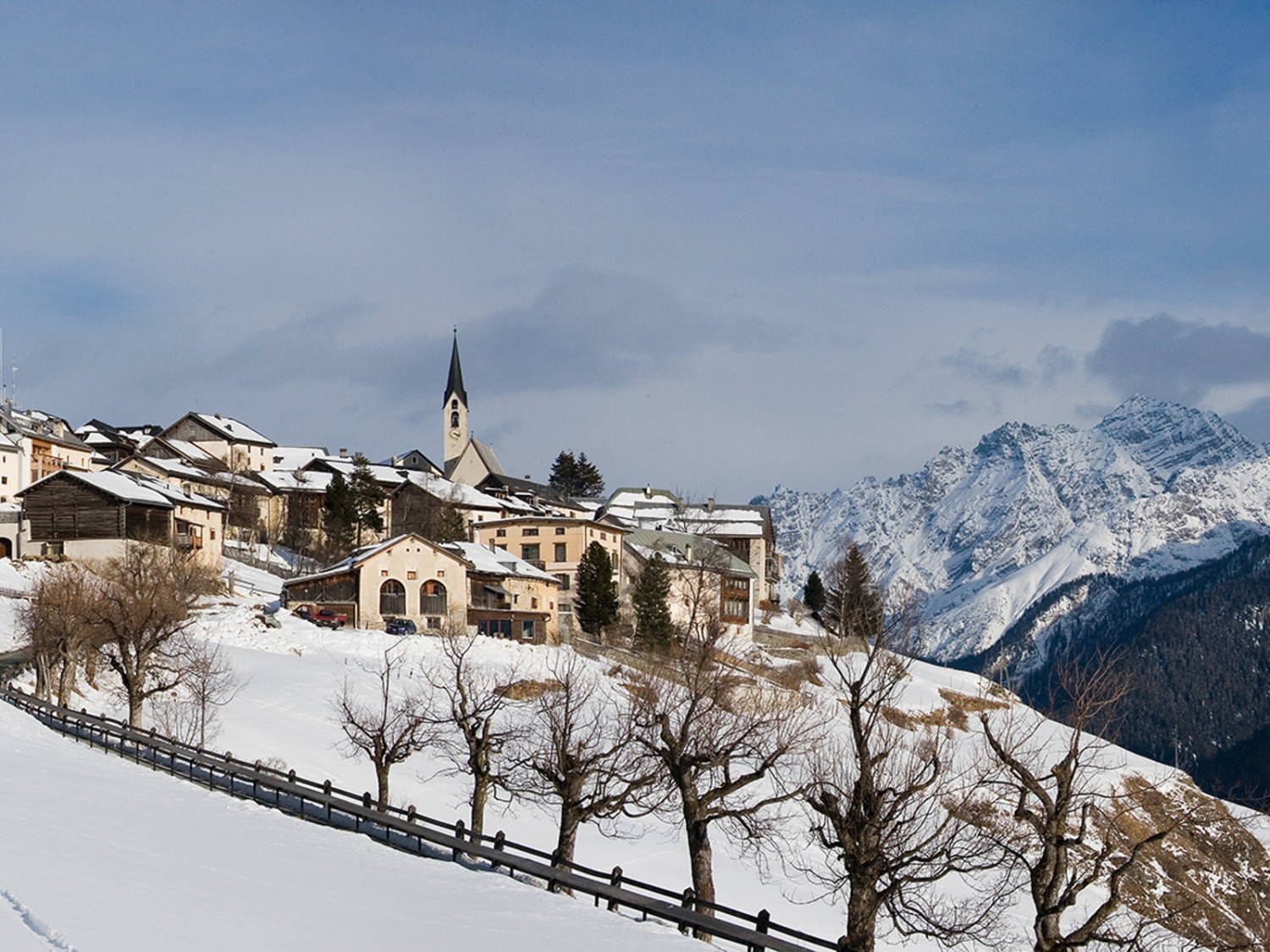 Guarda possède un ancien milieu bâti conservé de manière exemplaire, caractérisé par de nombreux sgraffites décoratifs. Photo: Engadin Tourismus