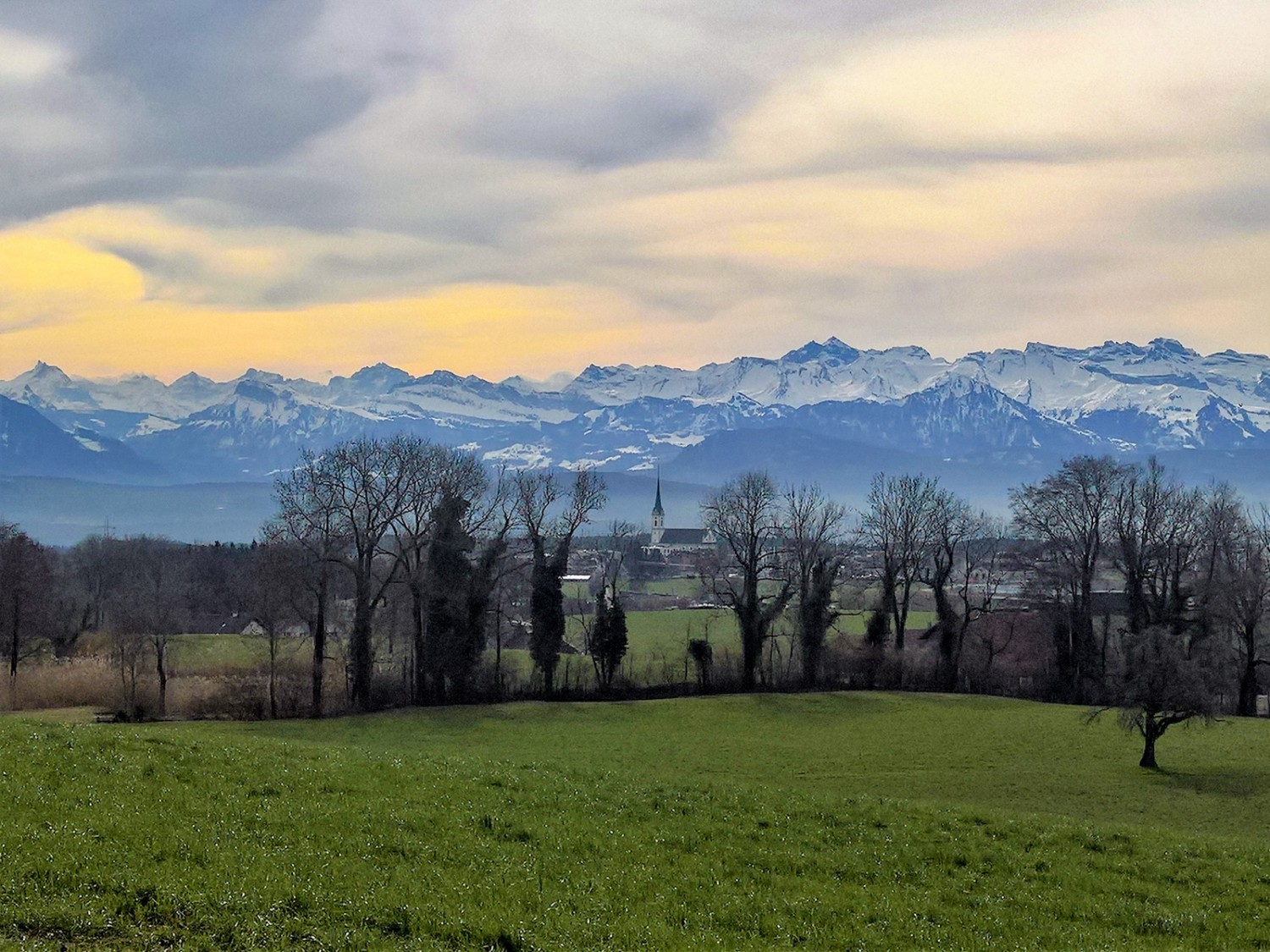 Der Blick verweilt immer wieder auf den Obwaldner und Nidwaldner Alpen. Bild: Andreas Staeger