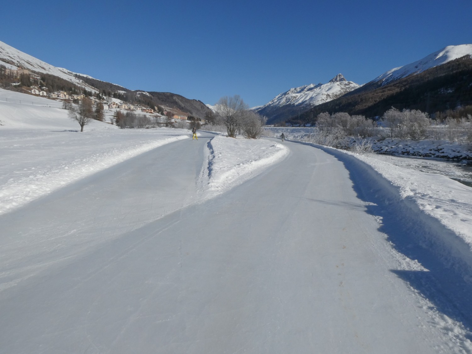 Parfois, le sentier de glace offre deux options. Photo: Rémy Kappeler