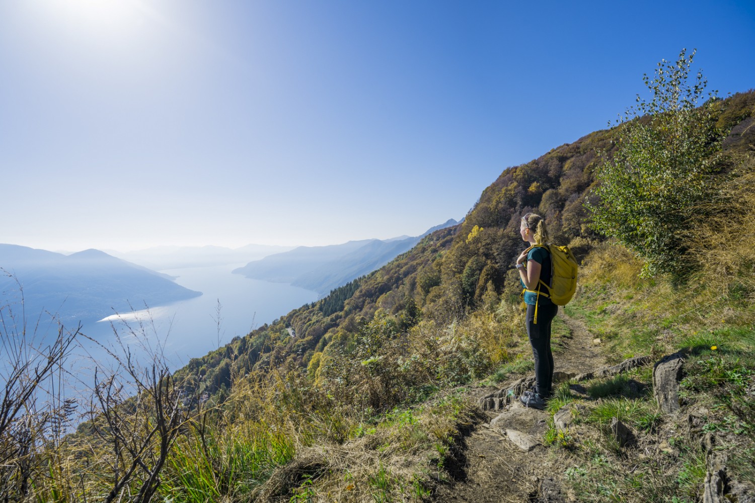 La discesa inizia a un ritmo piacevole e offre panorami unici.