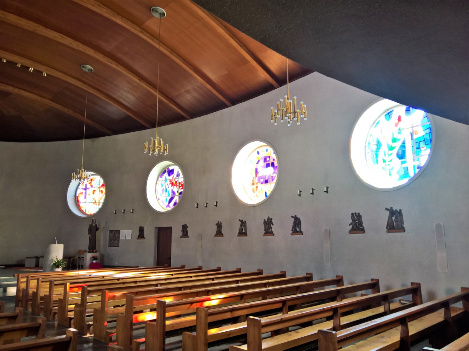 Die Kirche von Albinen wurde nach einem Erdbeben abgerissen 1959 rekonstruiert. Bild: Andreas Staeger