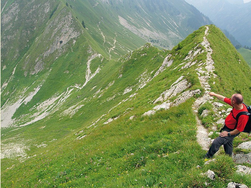 Beim Abstieg vom Gantrischgipfel zum Schibenspitz.