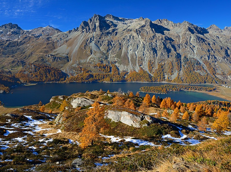 Über den Muott’Ota führt ein aussichtsreicher Weg ins Fextal. Bilder: Christoph Sonderegger