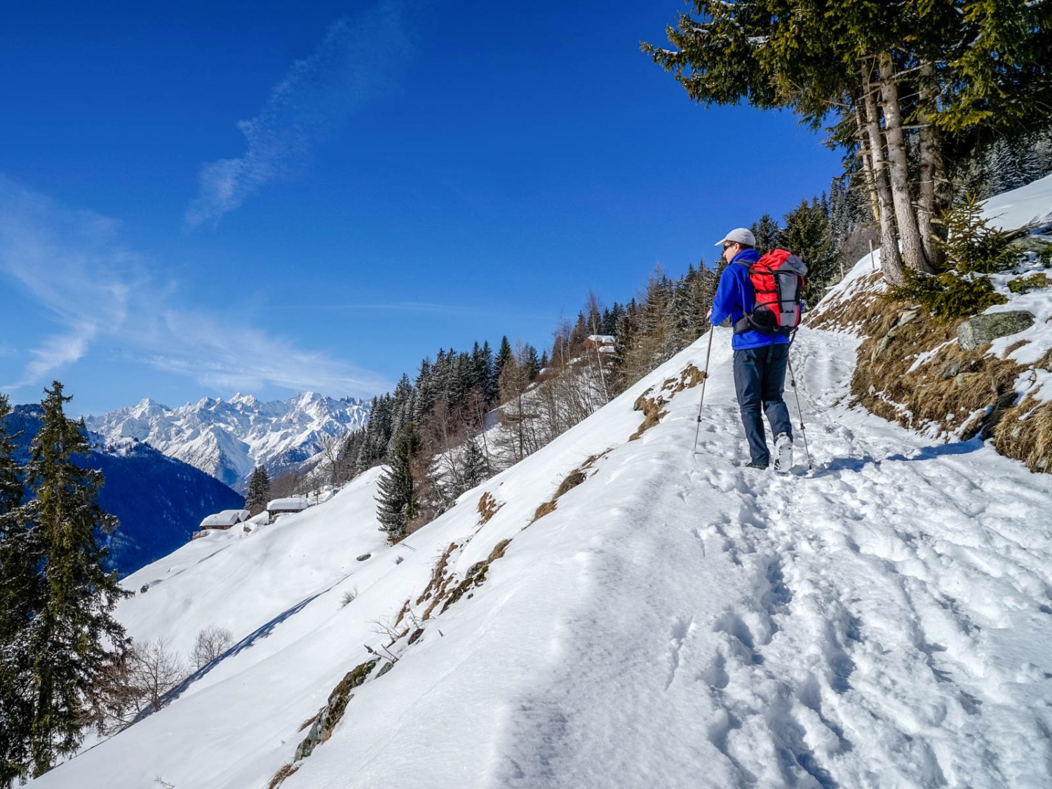 La première partie du chemin de randonnée n’est pas préparée, mais facile à trouver et à parcourir. Photos: Fredy Joss