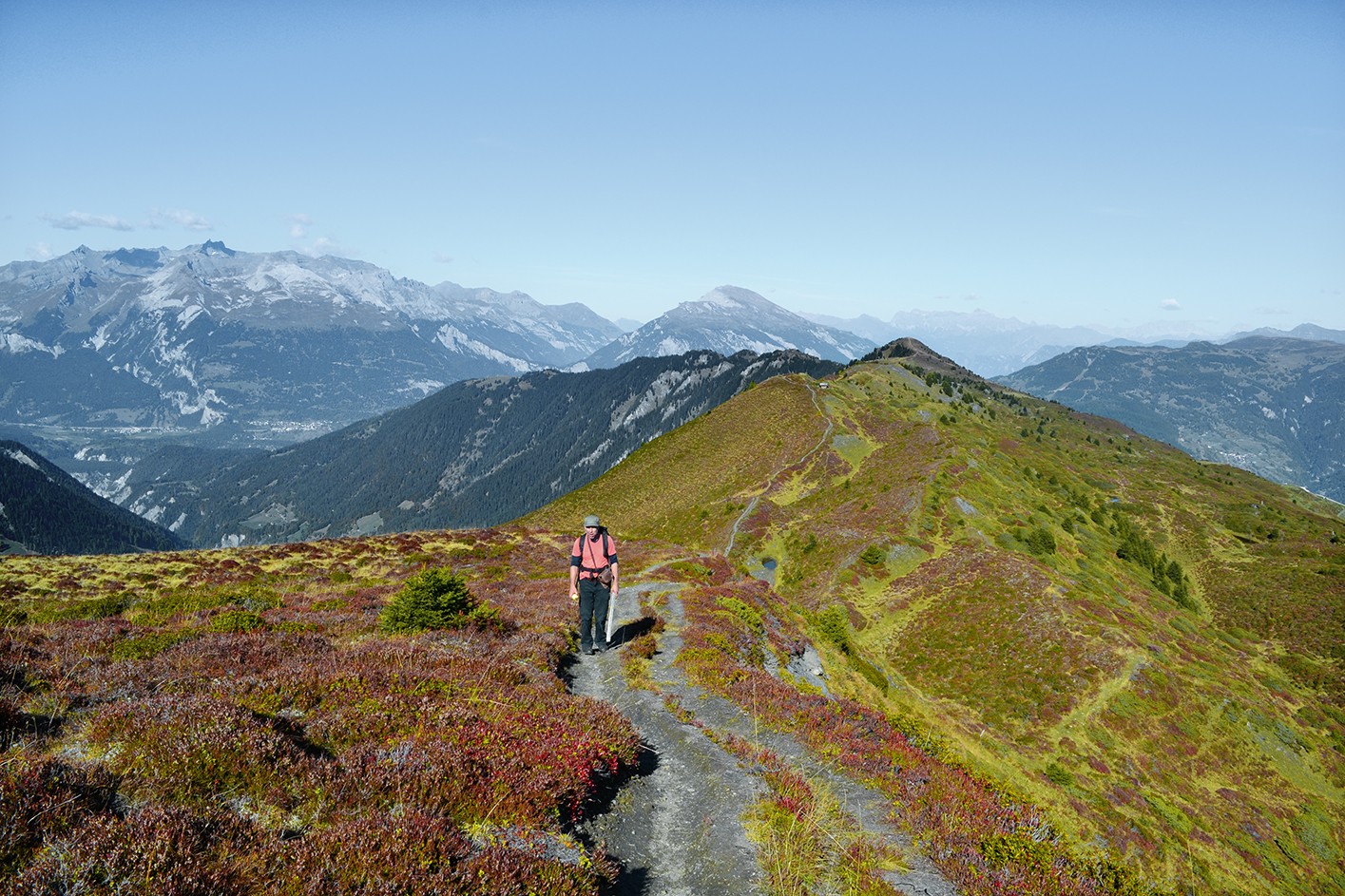 Auf dem Gipfelrücken des Tguma.
Bilder: Sabine Joss