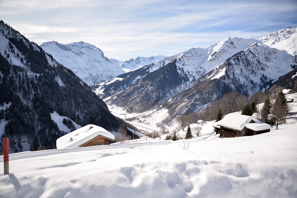 Une épaisse couche de neige et un panorama grandiose. Photo: Randy Schmieder