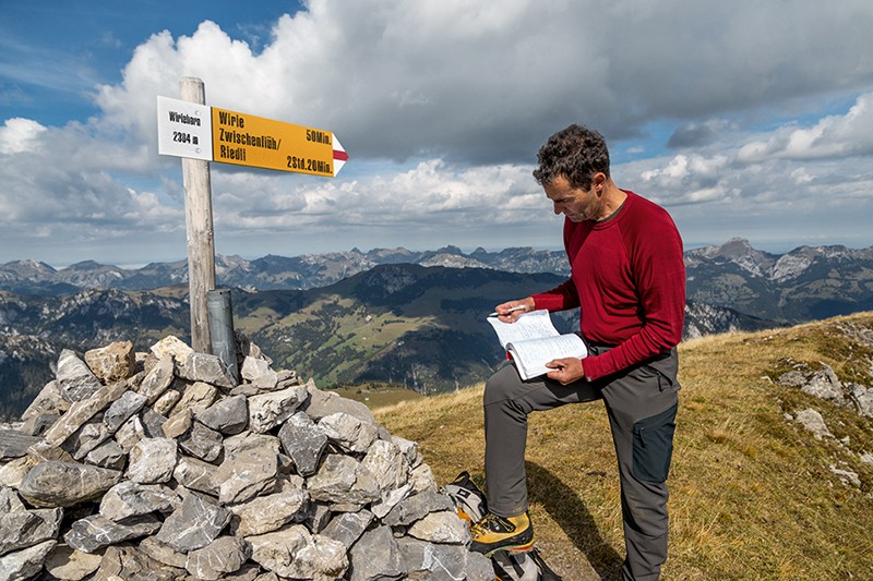 Das Gipfelbuch ist im Steinmann versteckt.Bild: Markus Ruff