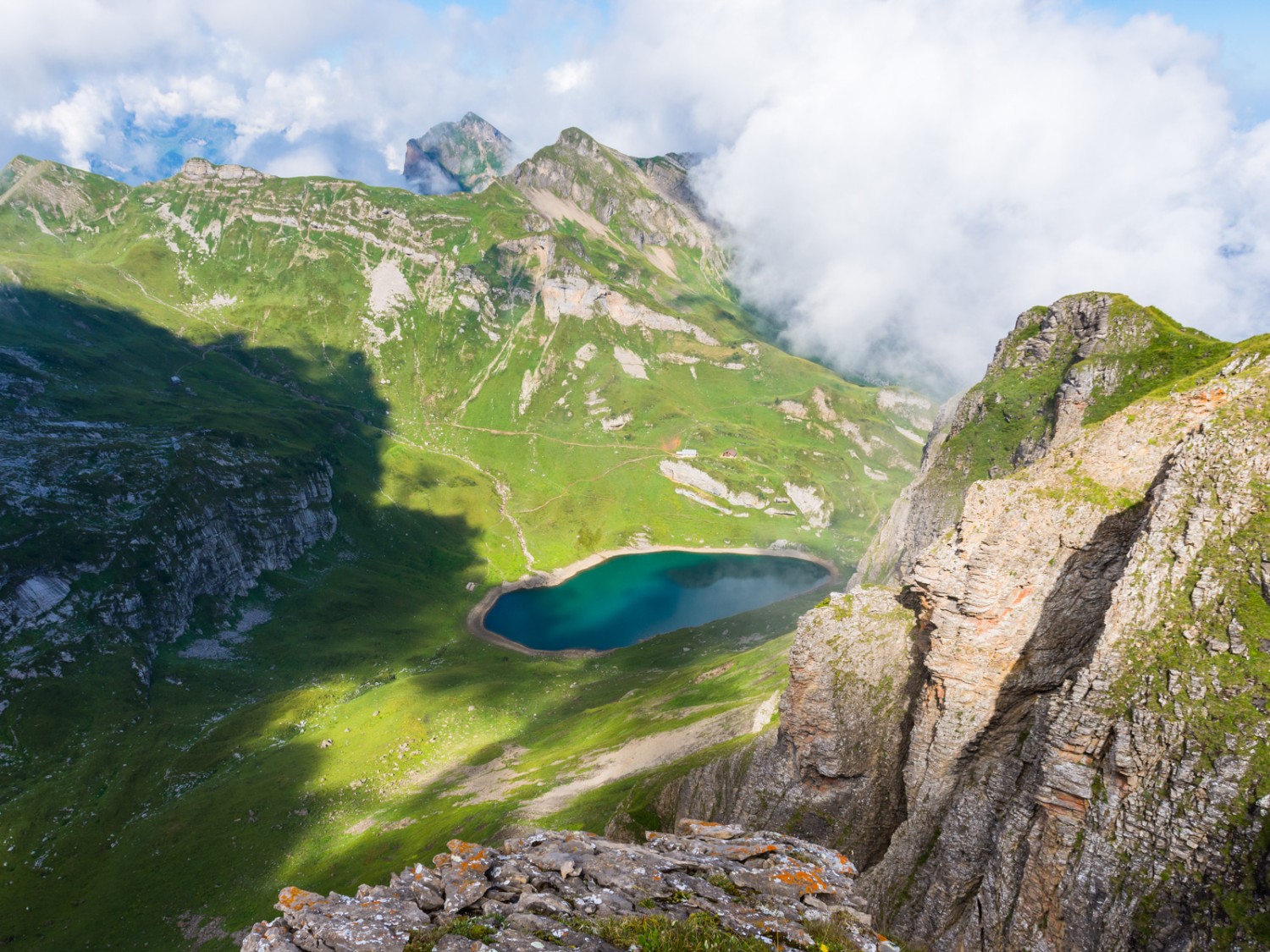 Vue plongeante sur le Spilauer See. Photo: Franz Ulrich