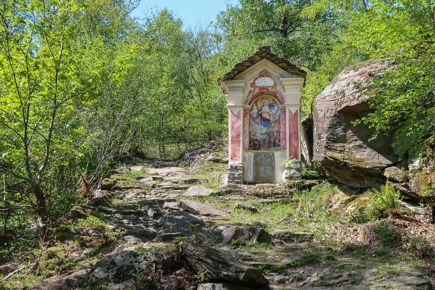 Oratorio tra Ludiano e Selvapiana. Foto: Loïc von Matt