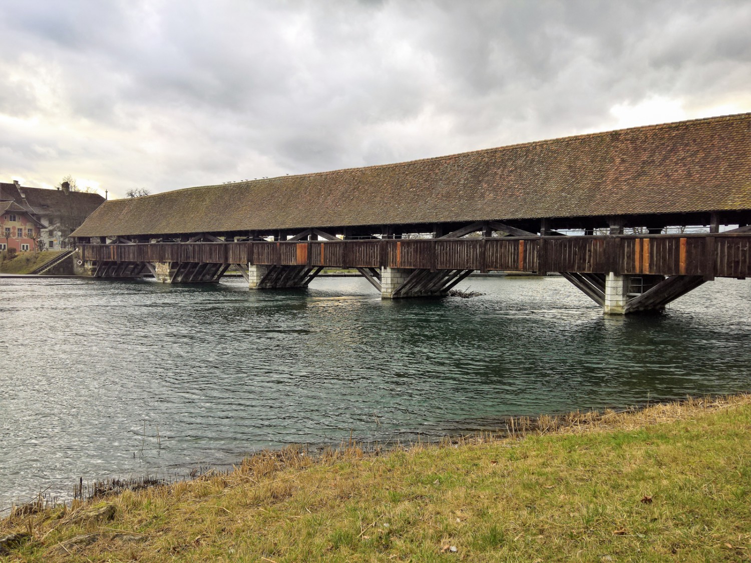 Le pont en bois couvert de Wangen. Photo: Andreas Staeger